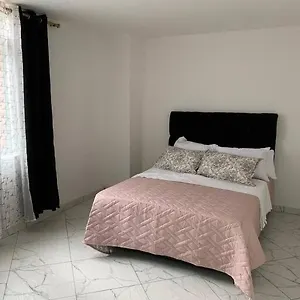 Apartamento Con Excelente Ubicación En El Centro Medellín