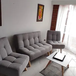 Hermoso Ubicado En Zona Céntrica De Medellín